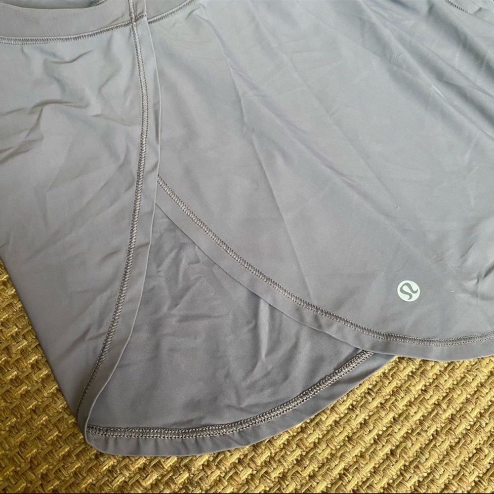 Bundle Lululemon Tanks - image 7